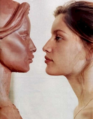 Marianne vs. LC .jpg