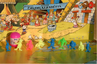 rosanes Ei mit 9 Figuren