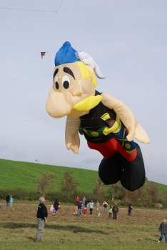 Asterix in voller Pracht, Aug' in Aug' mit Chaoskiter Walter.